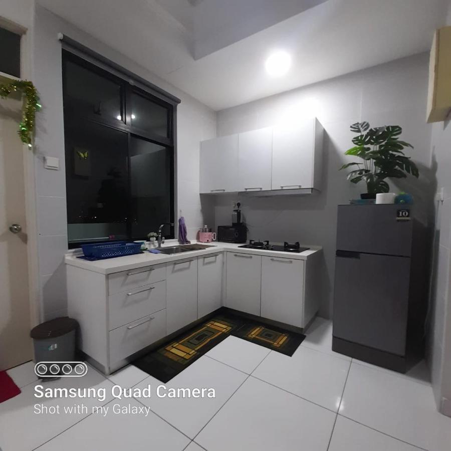 The Platino Paradigm Tv Netflix 3 Queenbeds Apartman Johor Bahru Kültér fotó